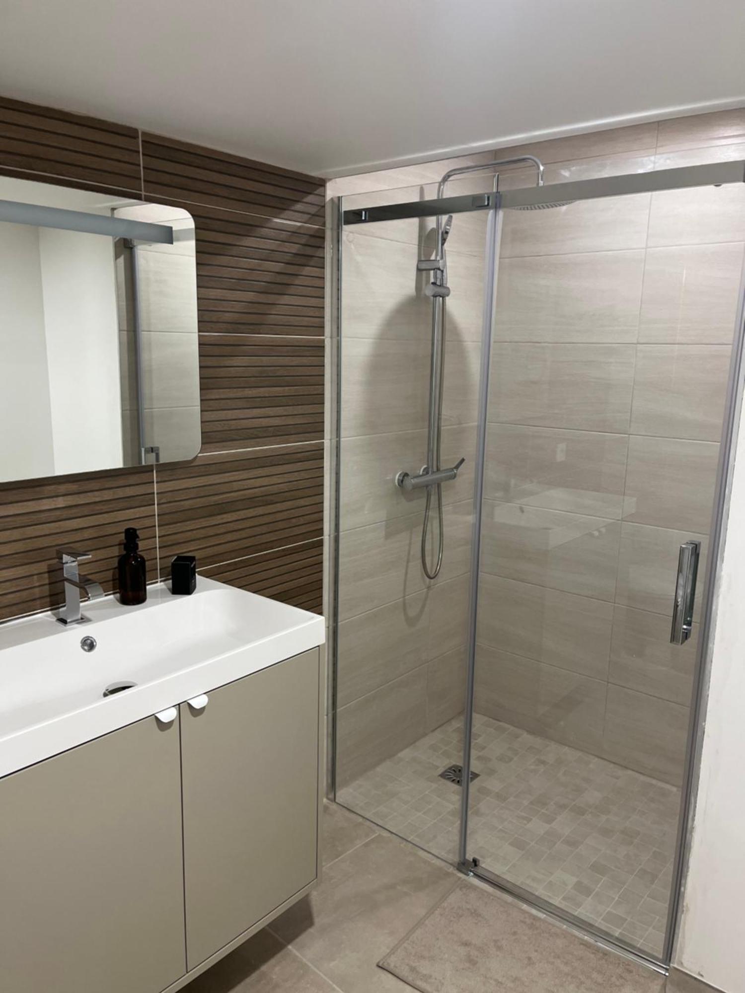 Duplex Raffine, Elegant & Climatise - La Mezz Apartment Nimes Luaran gambar