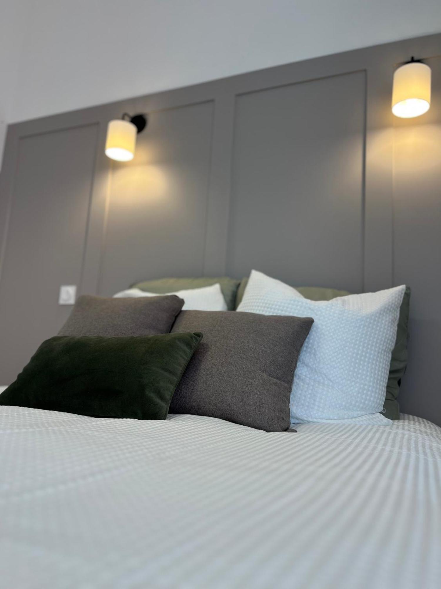 Duplex Raffine, Elegant & Climatise - La Mezz Apartment Nimes Luaran gambar